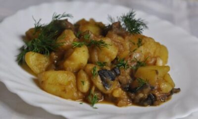 Как вкусно и быстро приготовить тушеную картошку с грибами?